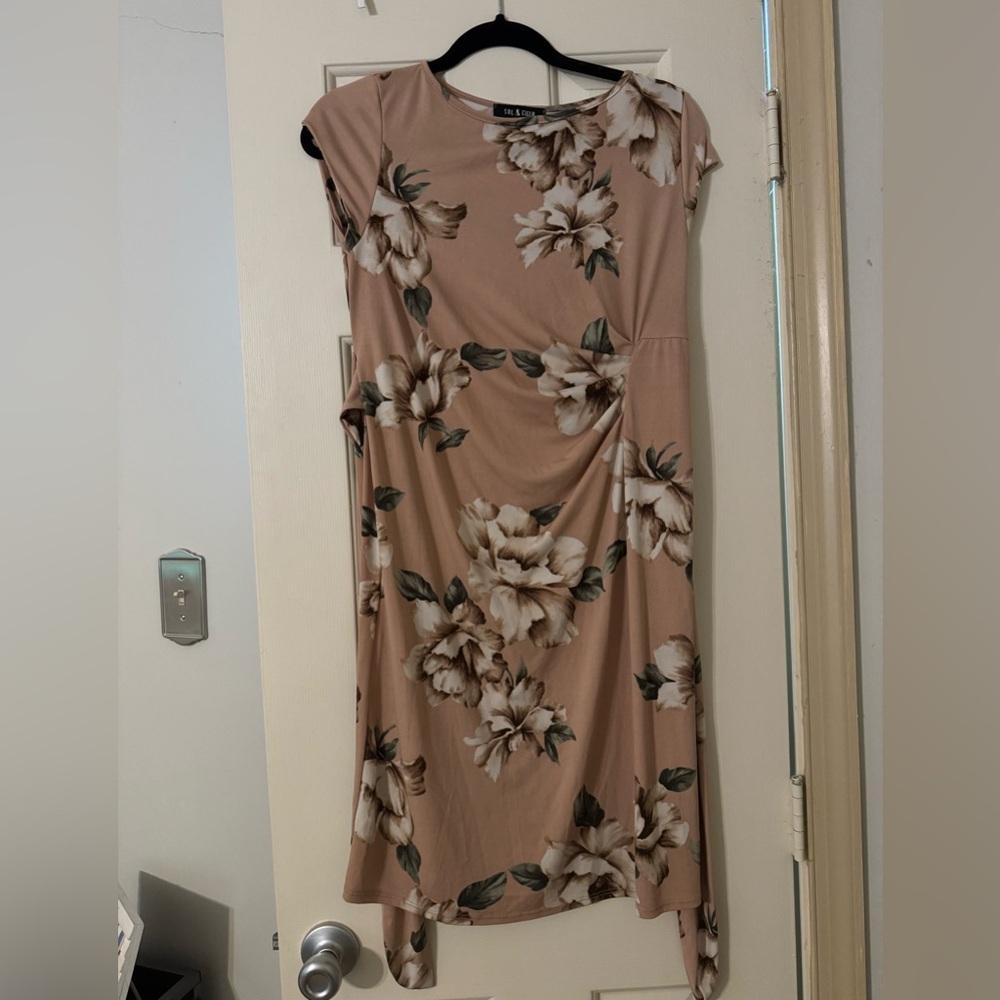 Floral maternity dress